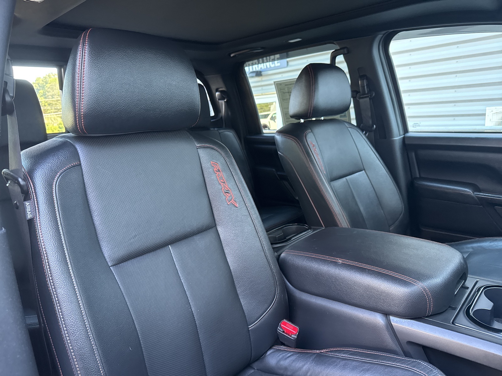 2021 Nissan Titan PRO-4X photo 6