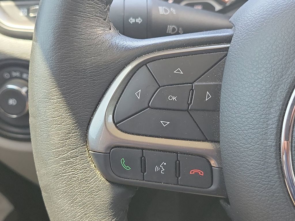 2022 Jeep Renegade Latitude photo 32