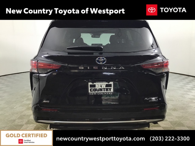 2021 Toyota Sienna Platinum photo 4