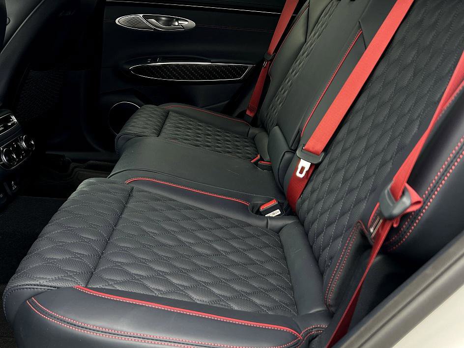 2023 Genesis GV70 3.5T Sport photo 6