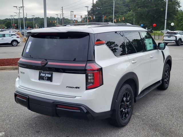 2025 Nissan Armada photo 2