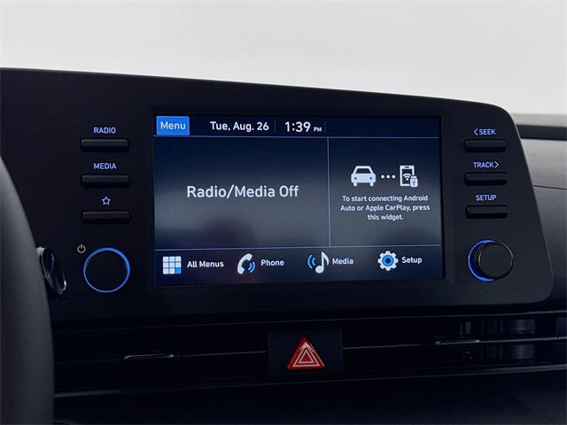 2025 Hyundai Elantra SEL Sport photo 18