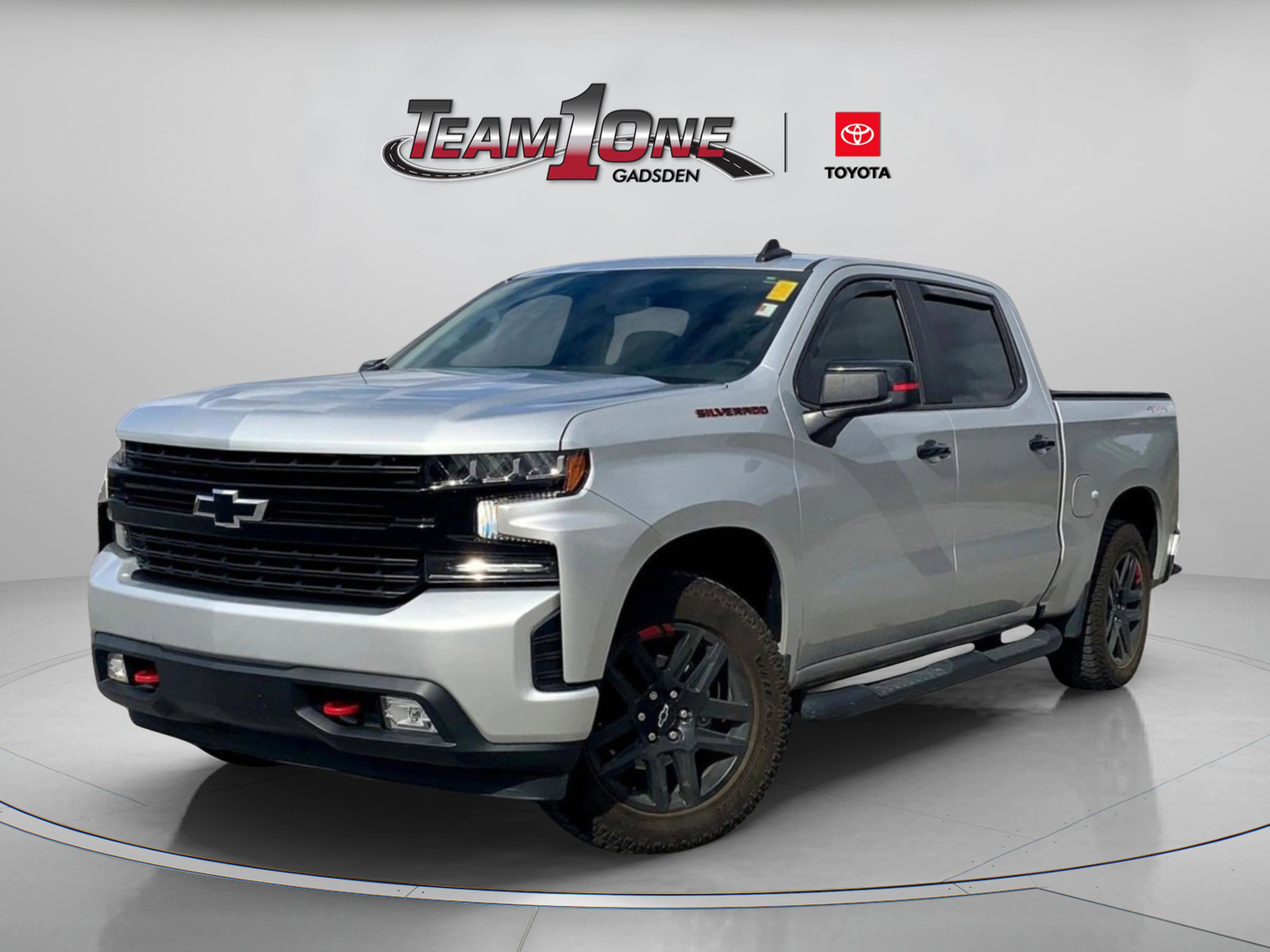 2021 Chevrolet Silverado 1500 RST photo 3