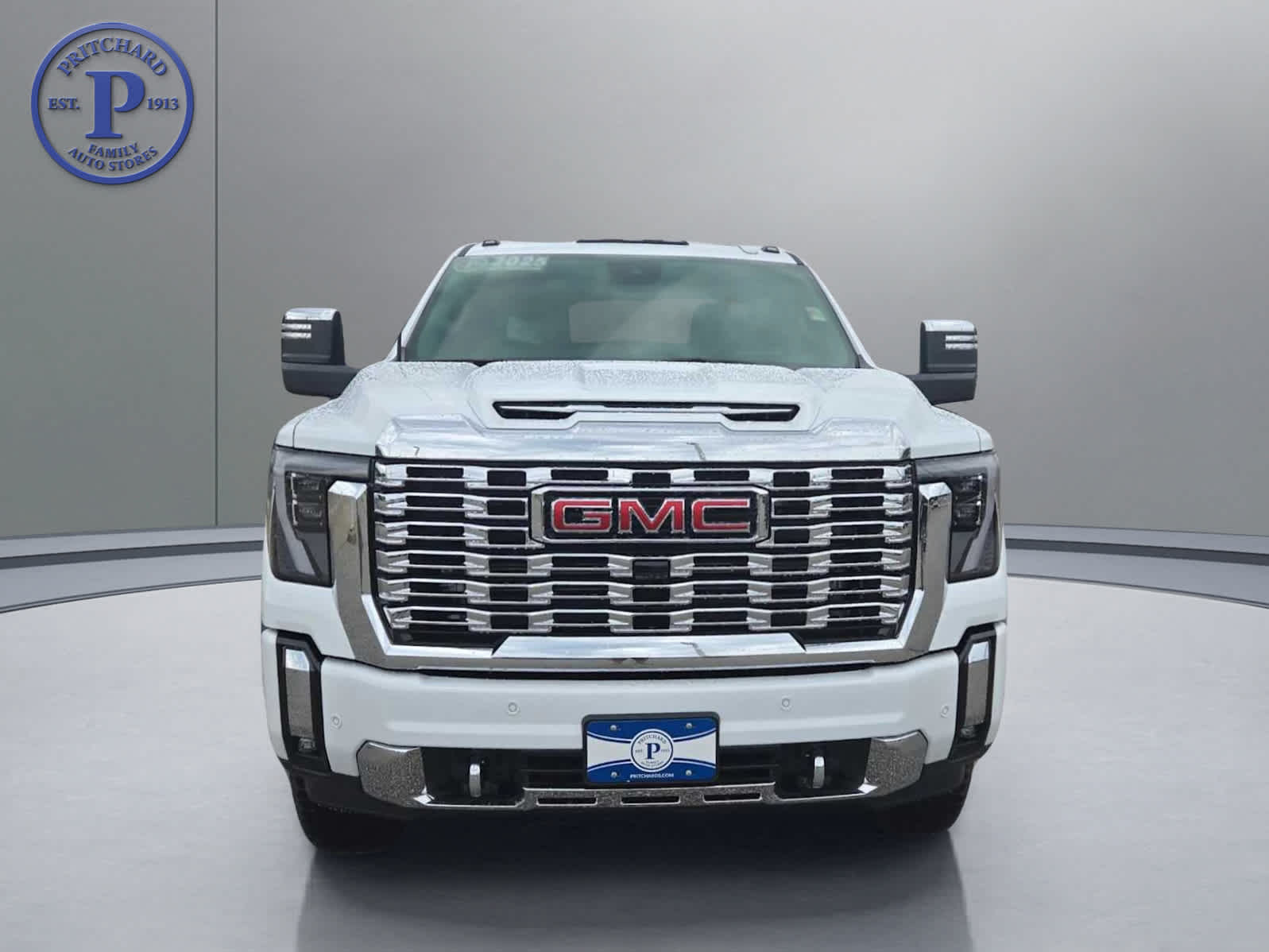 2025 Gmc Sierra 3500 HD Denali photo 2