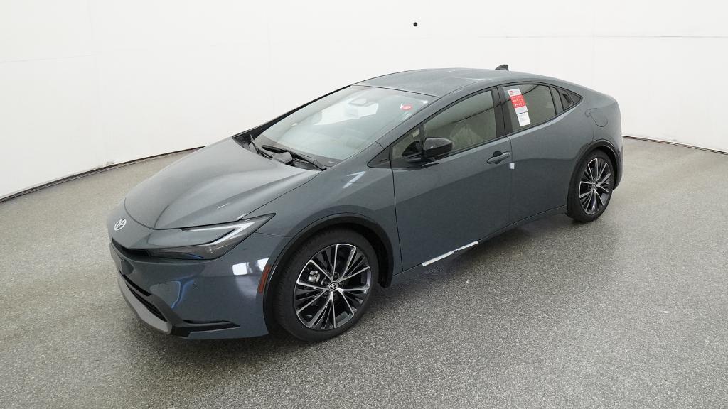 2026 Toyota Prius XLE's photo