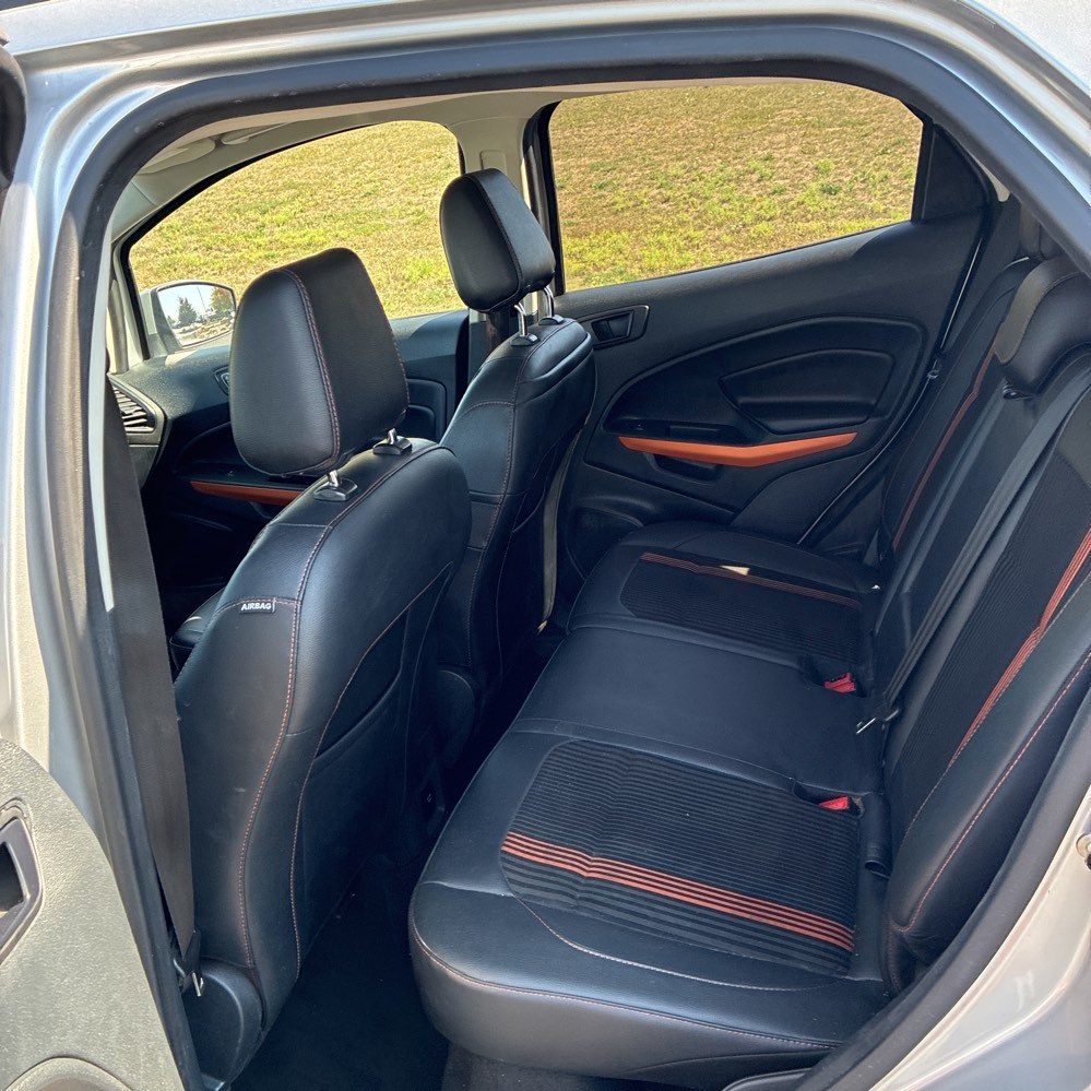 2018 Ford EcoSport SES photo 9