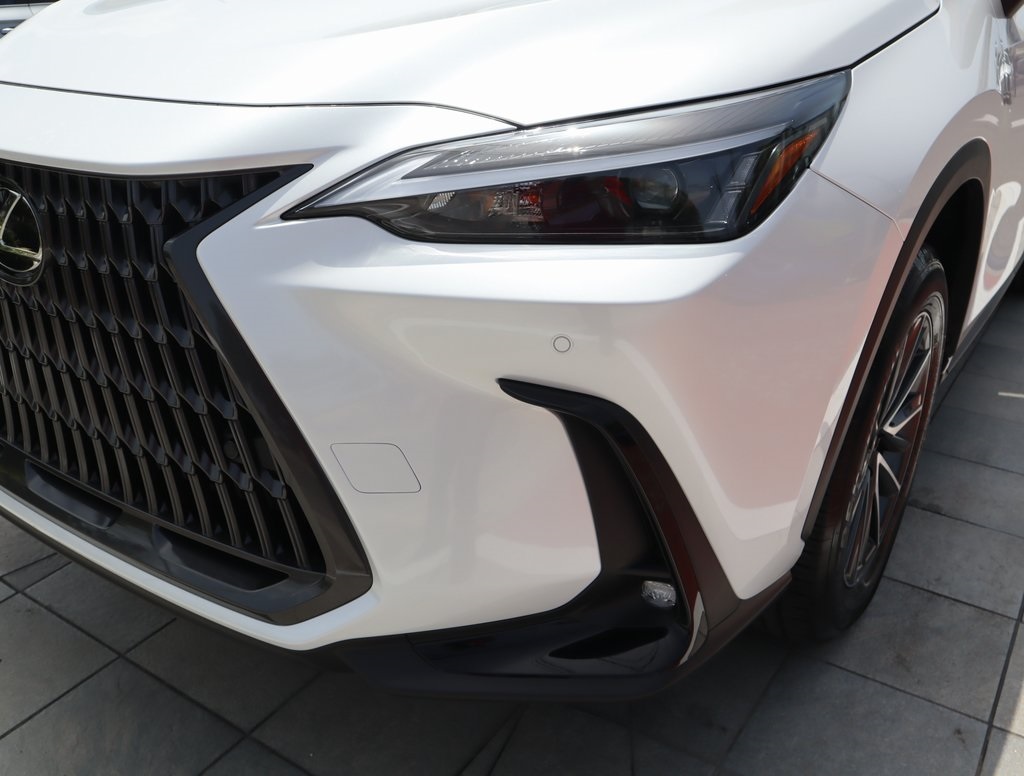 2025 Lexus NX 350 photo 15