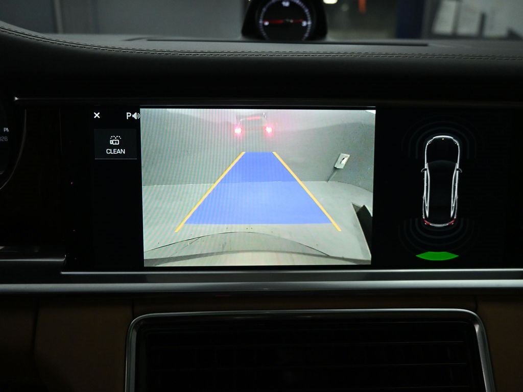 2018 PORSCHE PANAMERA - Image 11