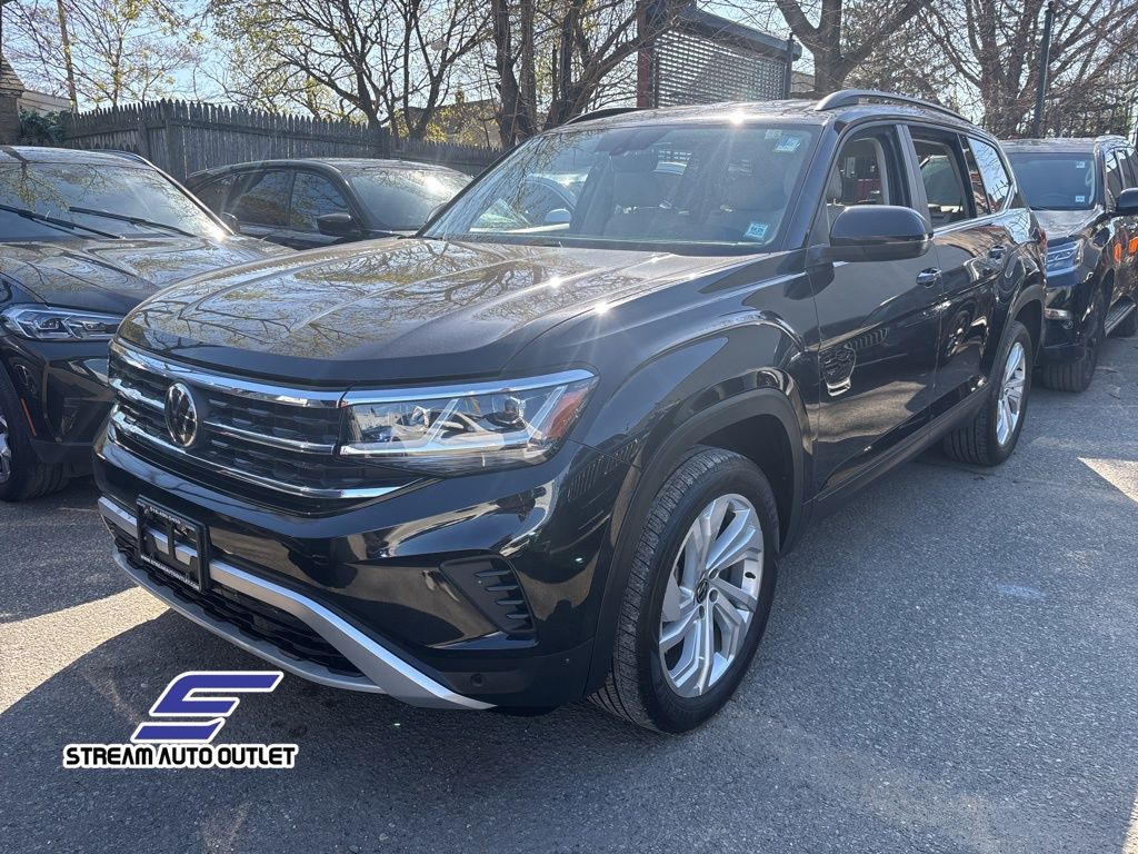 2022 Volkswagen Atlas SE Technology photo 2