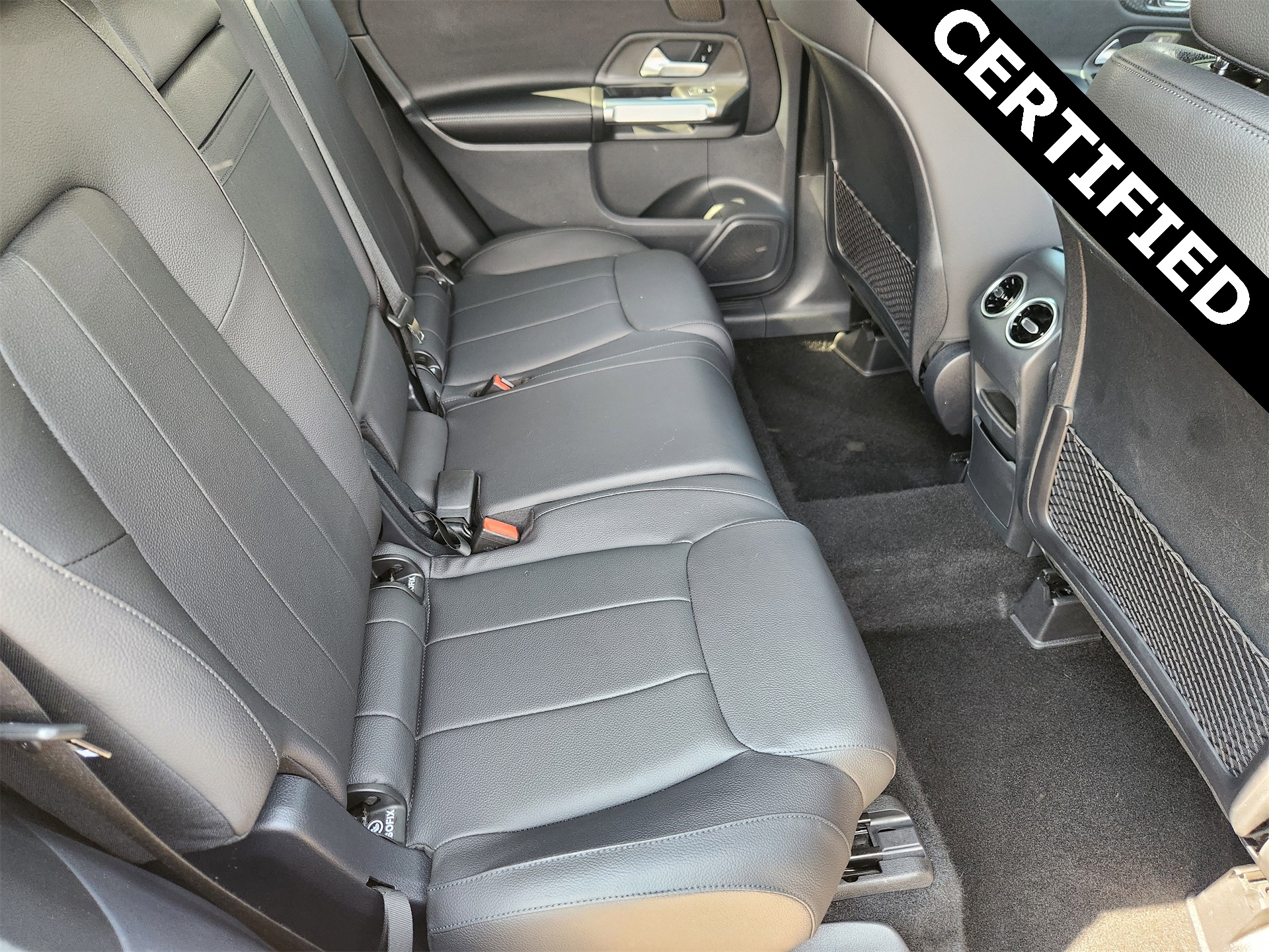 2025 Mercedes Benz GLB 250 photo 29