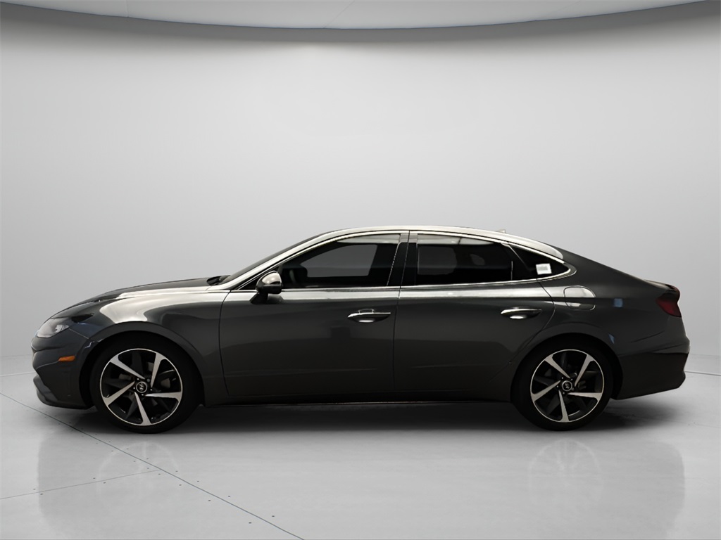 2022 Hyundai Sonata SEL Plus photo 2