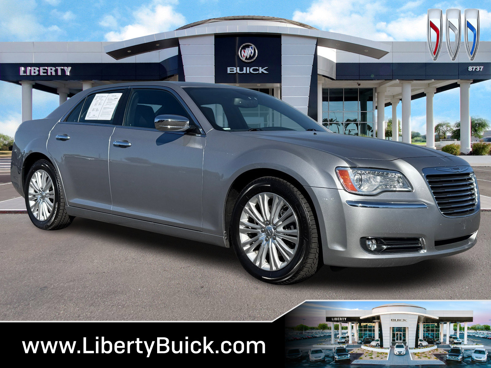 2013 Chrysler 300 C's photo