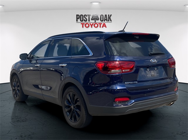 2020 Kia Sorento S photo 3