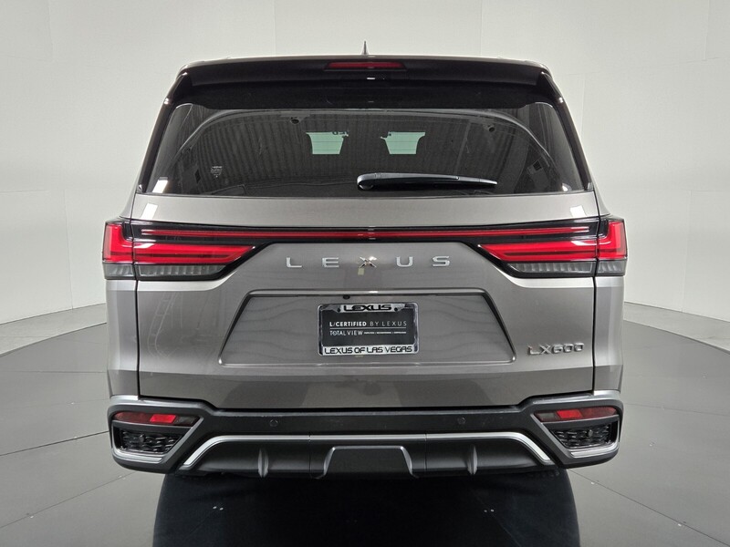 2023 Lexus LX 600 F SPORT Handling photo 3