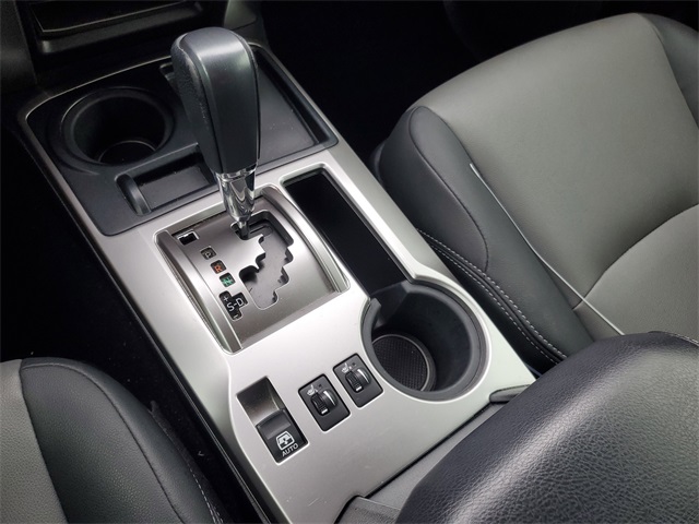 2019 Toyota 4Runner SR5 Premium photo 24