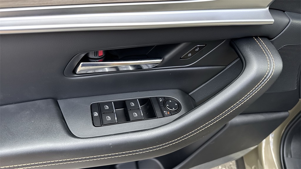 2025 Mazda CX-70 Plug-in Hybrid Premium photo 40