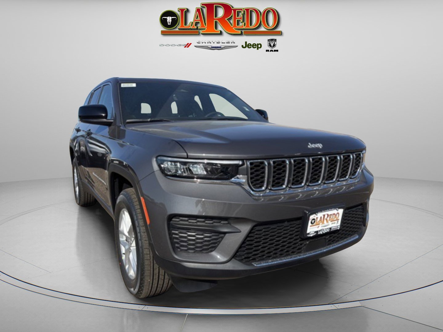 2025 Jeep Grand Cherokee Laredo's photo