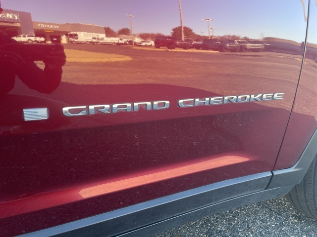 2021 Jeep Grand Cherokee Limited photo 3