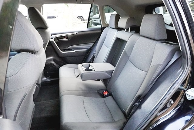 Used 2024  Toyota XLE image 15