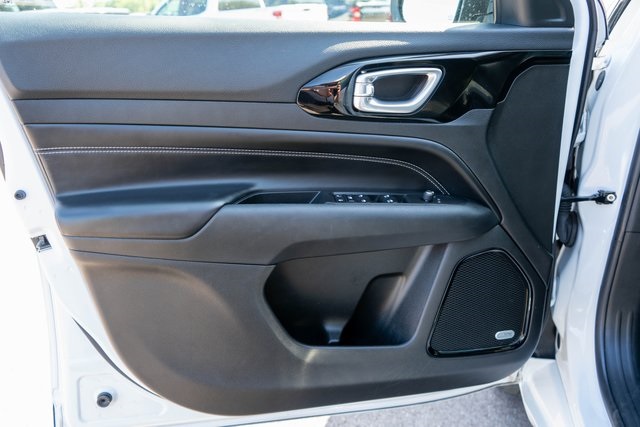 2022 Jeep Compass High Altitude photo 12