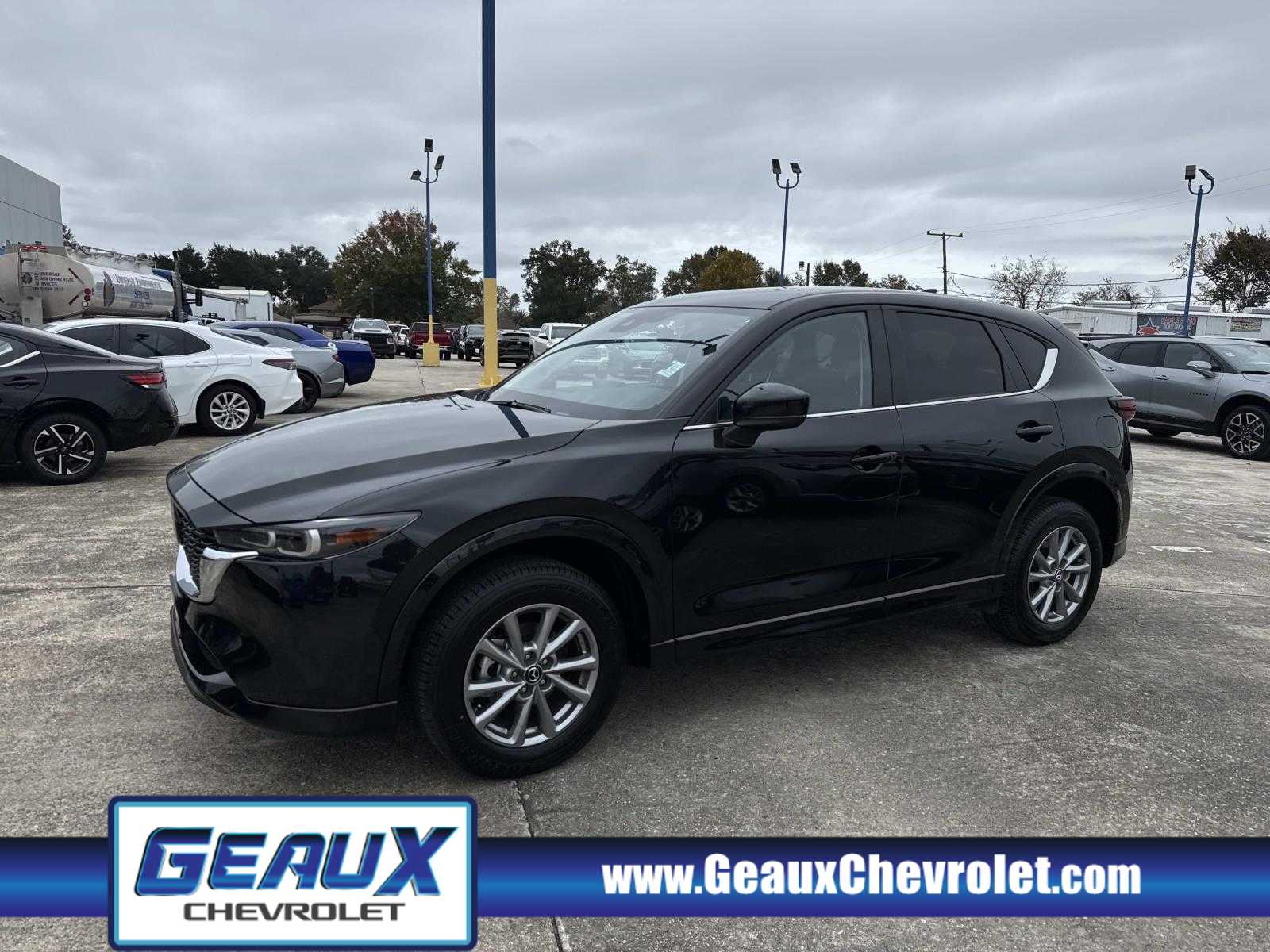2025 Mazda CX-5 S Select Package's photo