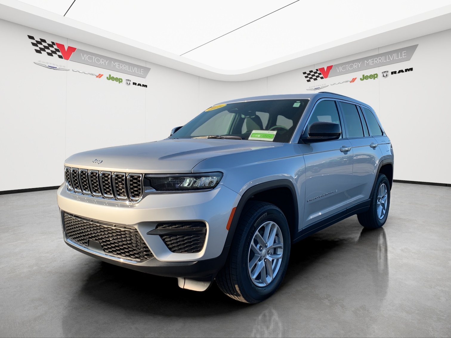 2025 Jeep Grand Cherokee Laredo's photo