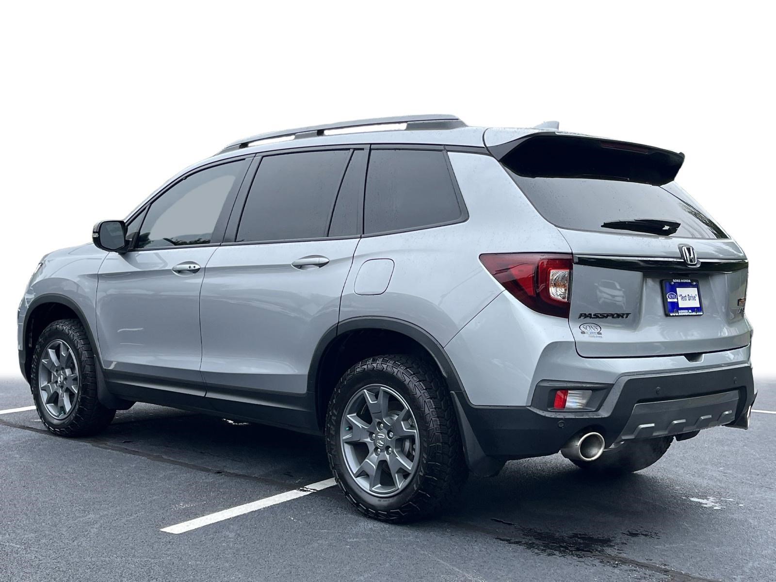 2025 Honda Passport TrailSport photo 14