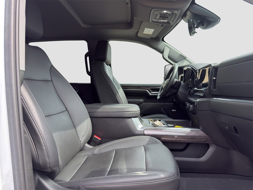 2024 Chevrolet Silverado LTZ photo 21