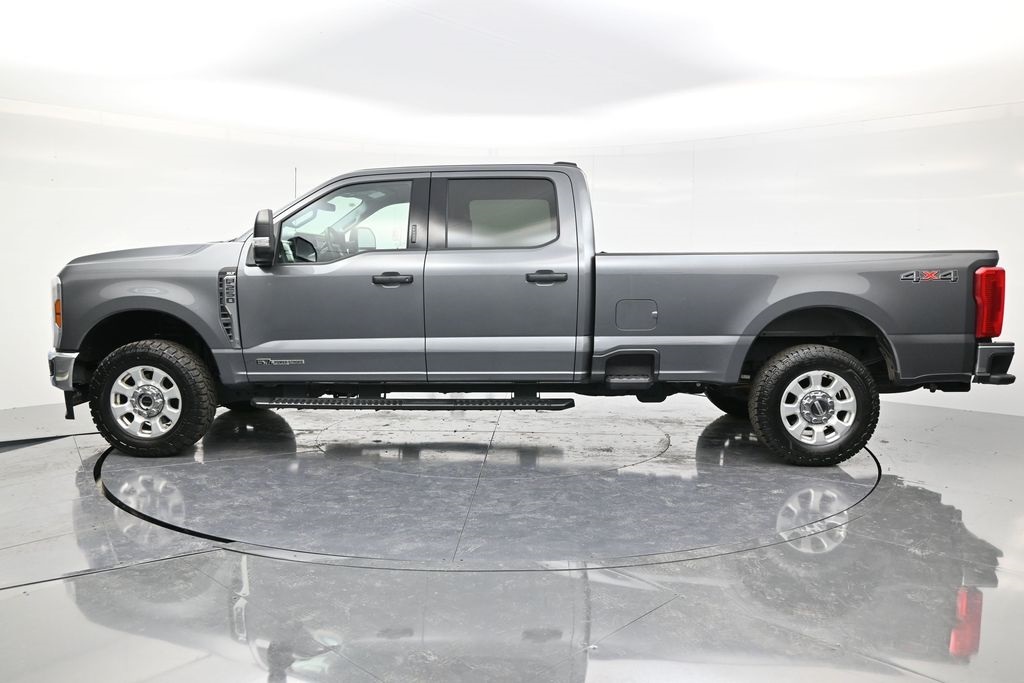 2024 Ford F-250 photo 8