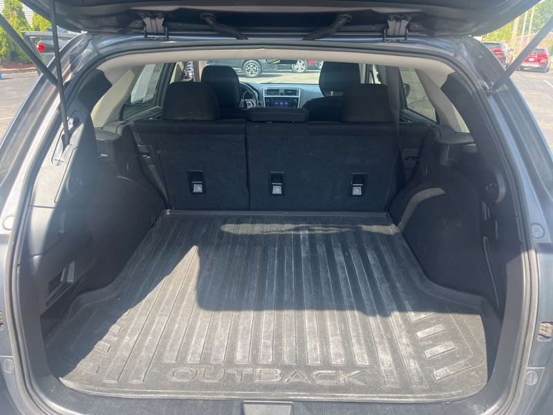 2018 Subaru Outback 2.5i Premium photo 8