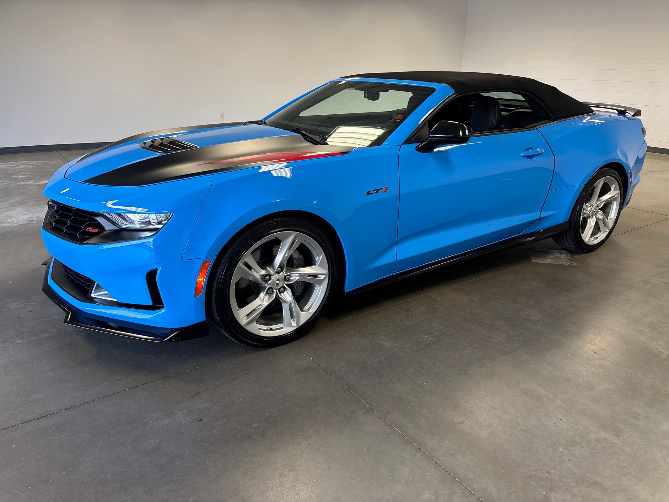 2022 Chevrolet Camaro LT1 photo 30