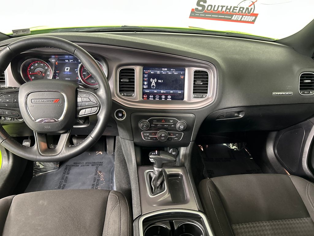 2023 Dodge Charger SXT photo 4