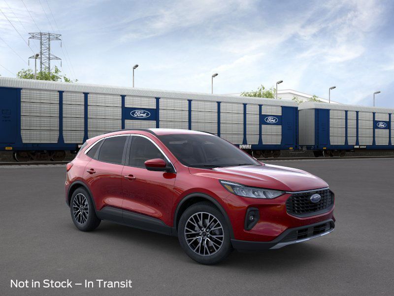 2025 Ford Escape PHEV's photo