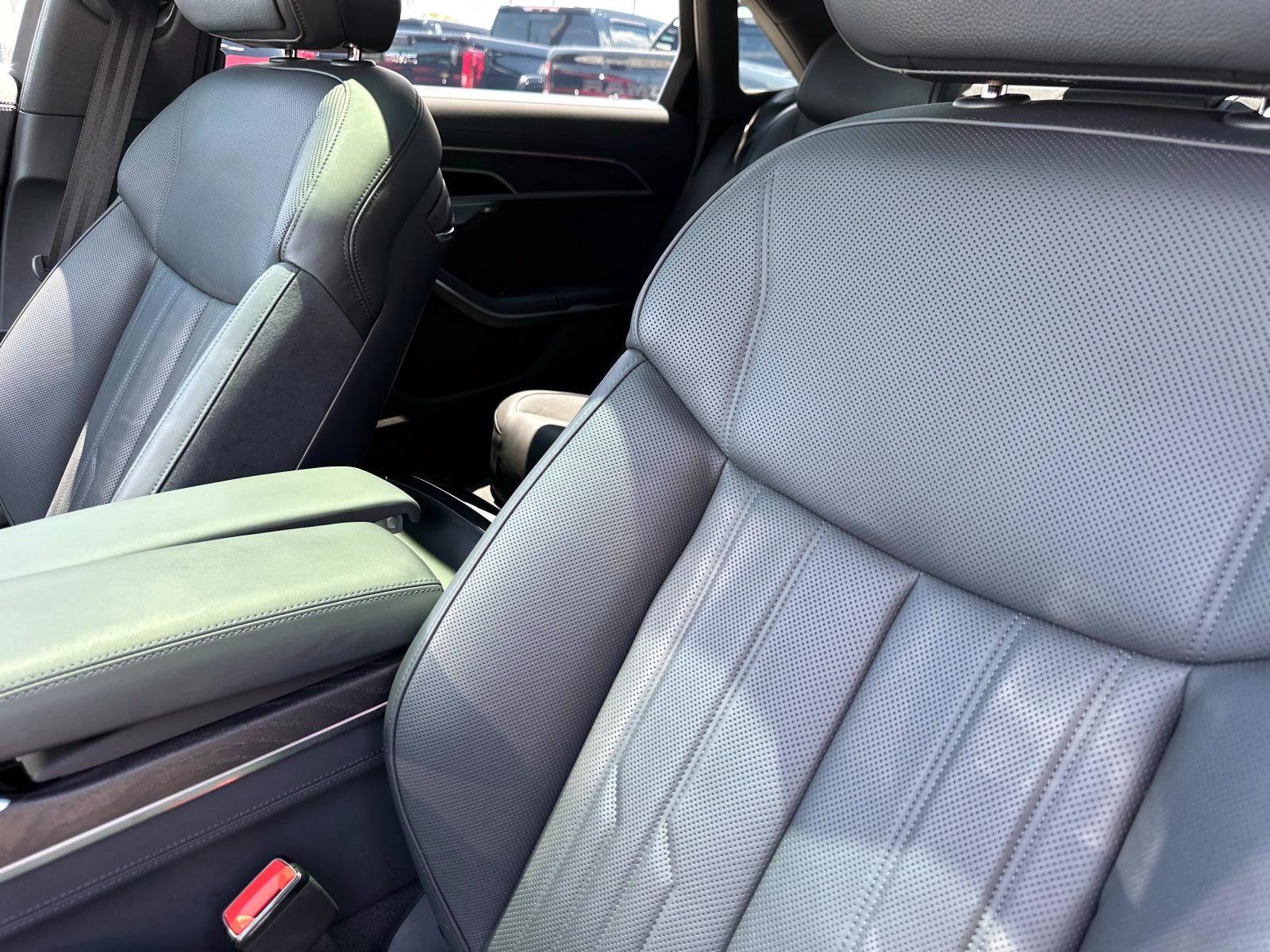 2023 Audi A8 L 55 TFSI Quattro photo 20
