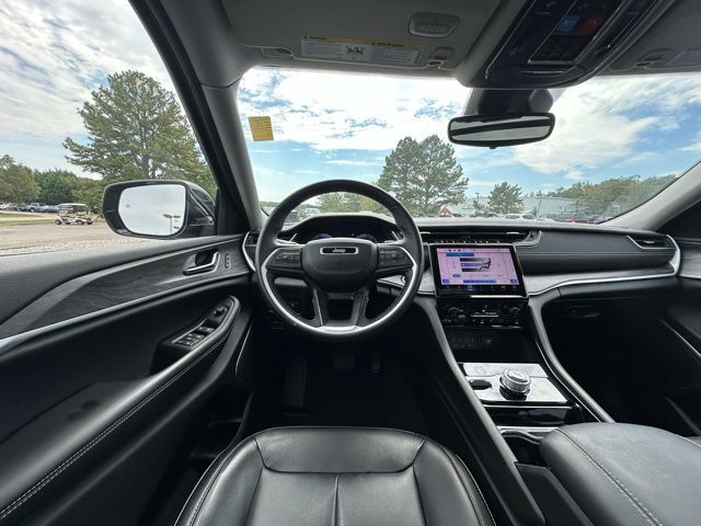 2022 Jeep Grand Cherokee Limited photo 15
