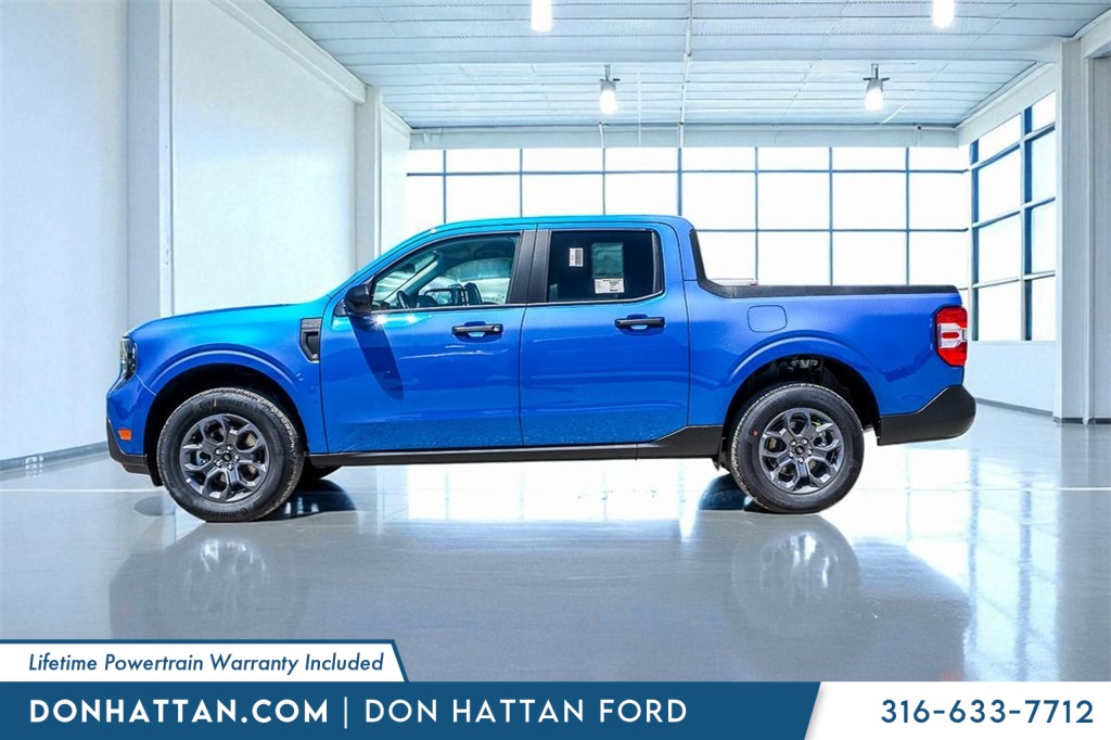 2025 Ford Maverick XLT photo 2