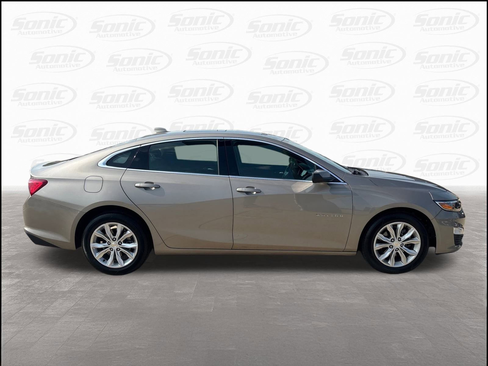 2023 Chevrolet Malibu 1LT photo 7