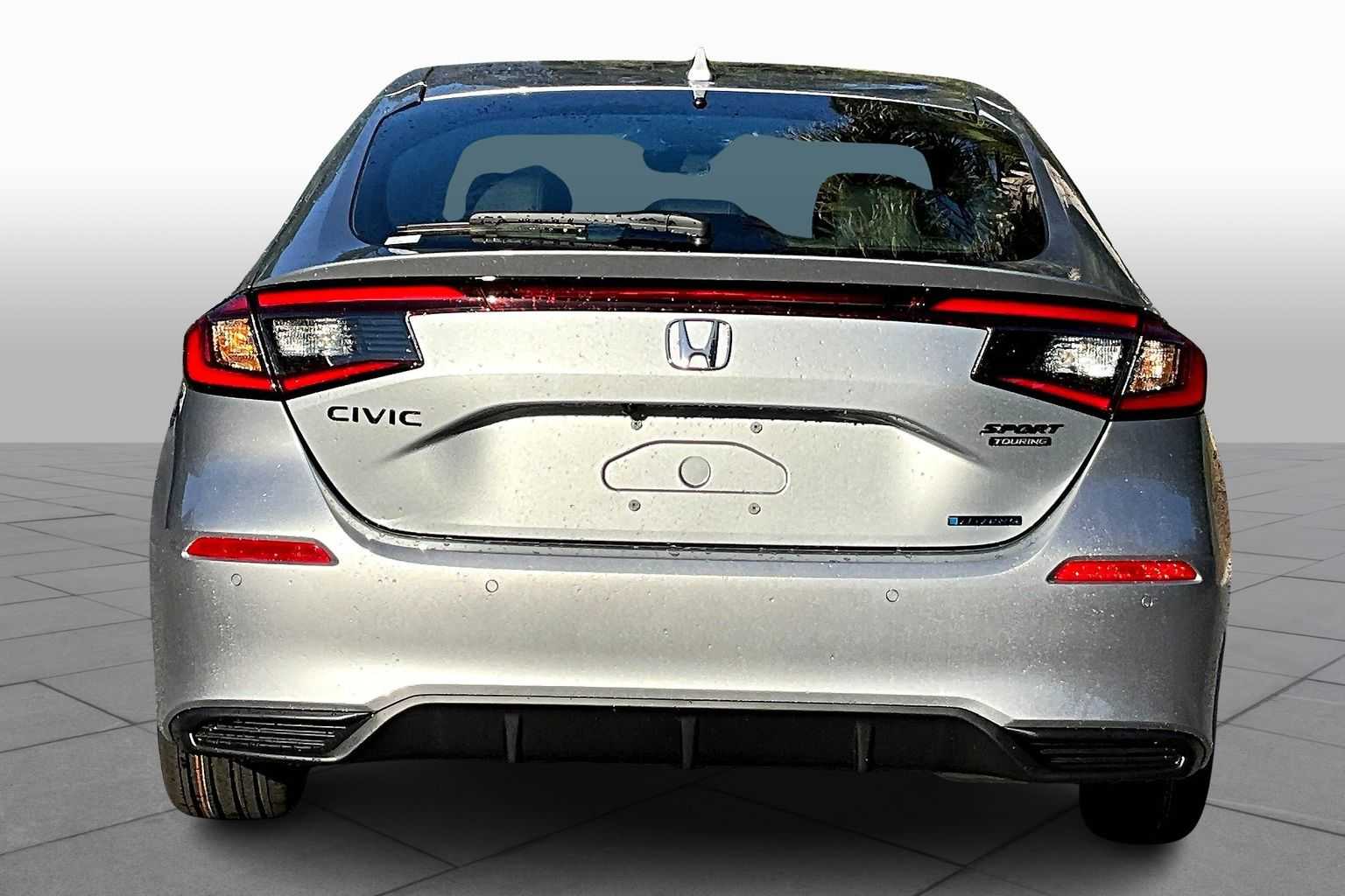 2026 Honda Civic Hatchback Touring Hybrid photo 4