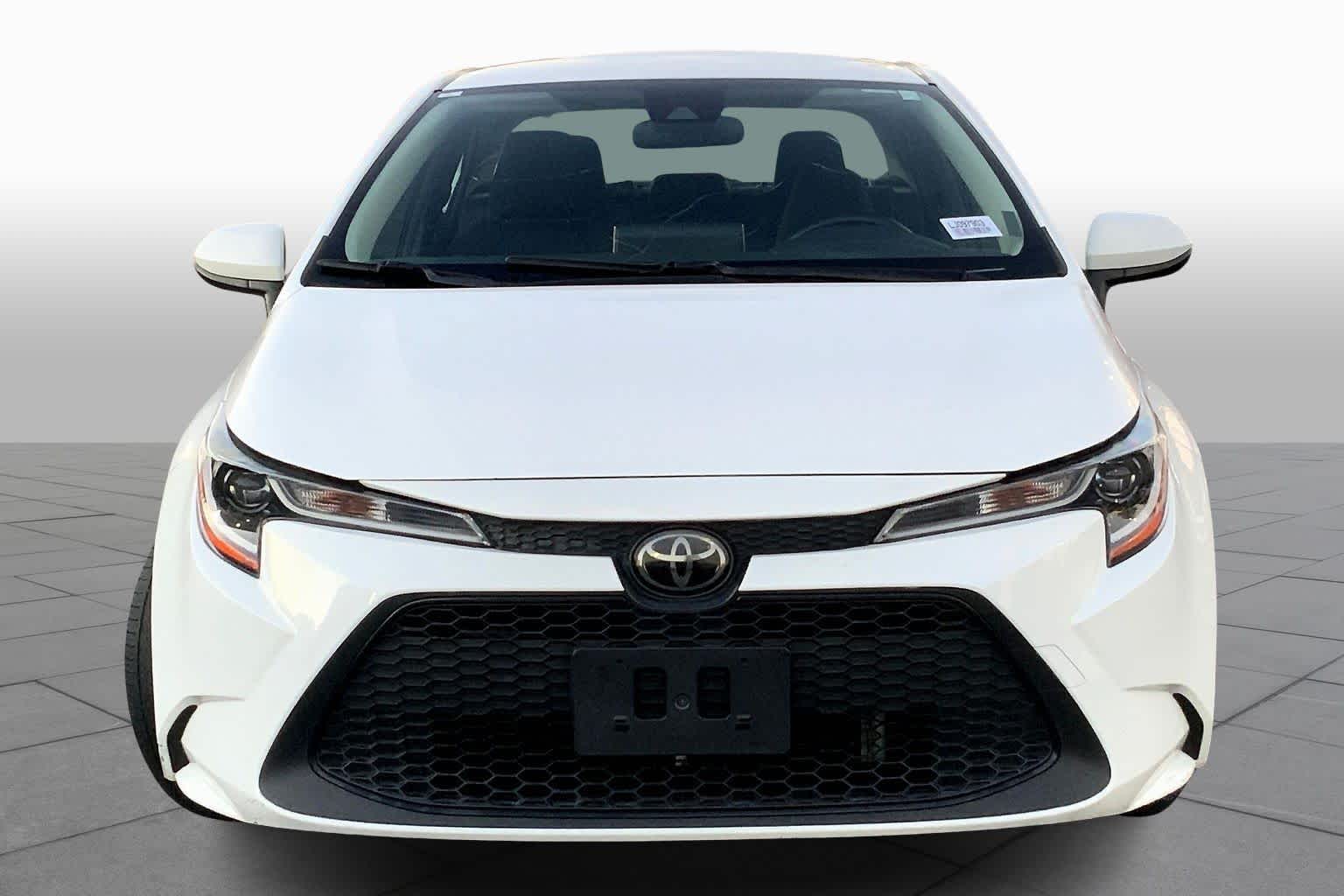 2020 Toyota Corolla LE photo 3