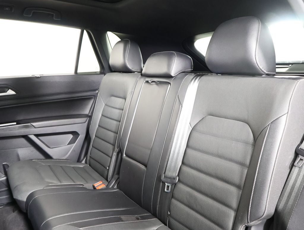 2020 Volkswagen Atlas Cross Sport V6 SEL Premium photo 8