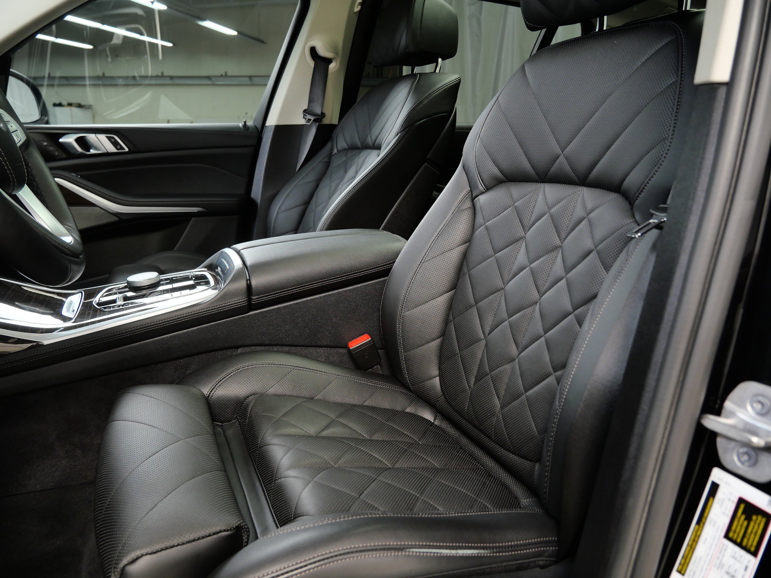 2024 Bmw X7 xDrive40i photo 2