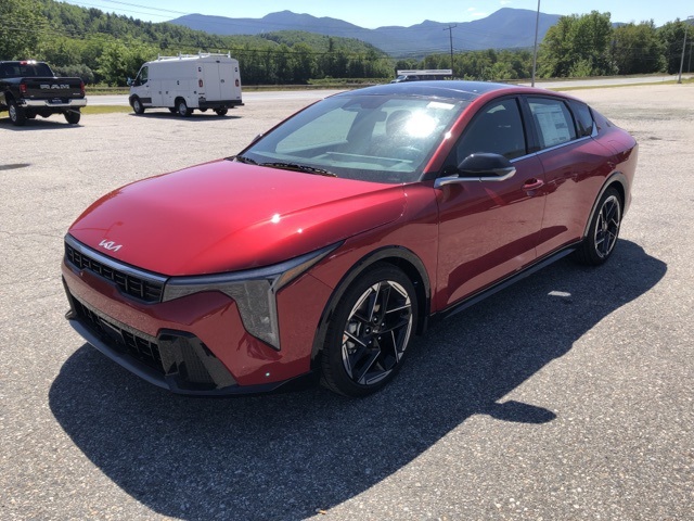 2025 Kia K4 GT-Line photo 7