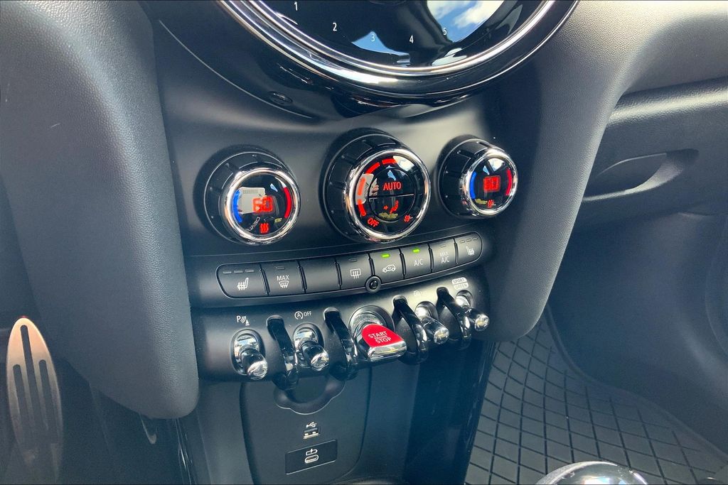 2023 Mini Cooper John Cooper Works Iconic photo 32