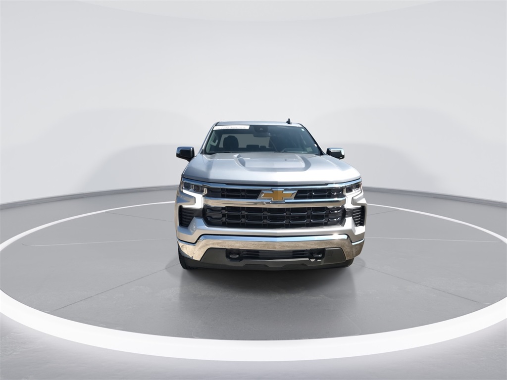 2022 Chevrolet Silverado 1500 LT photo 3