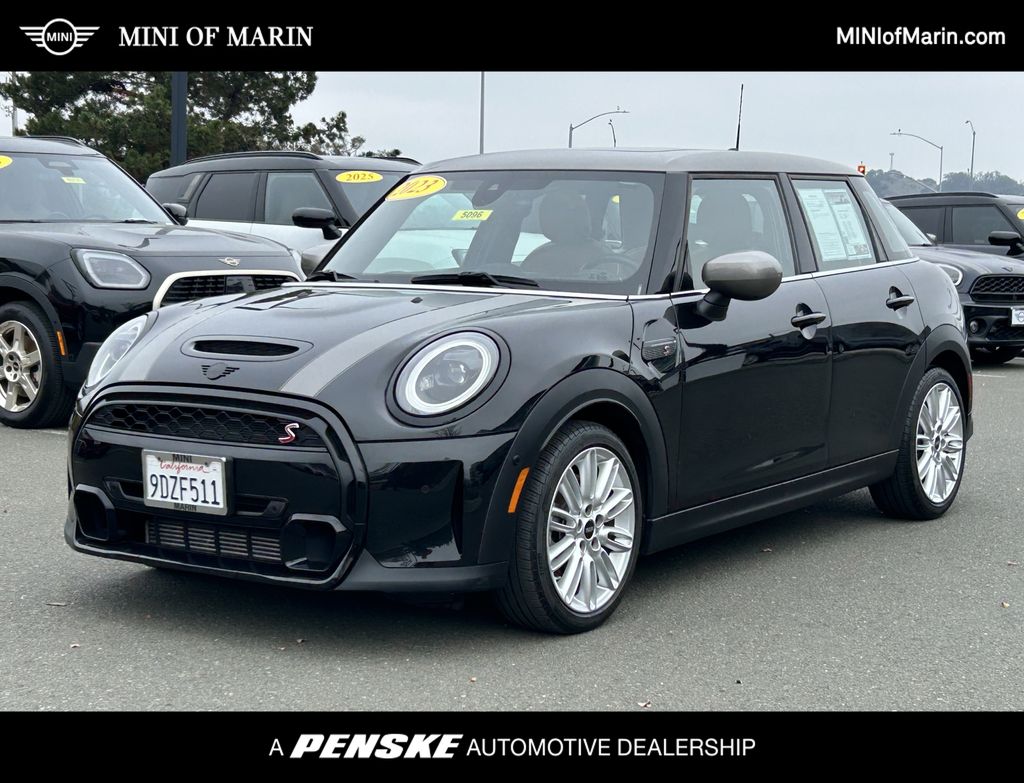 2023 MINI Hardtop 4 Door S's photo