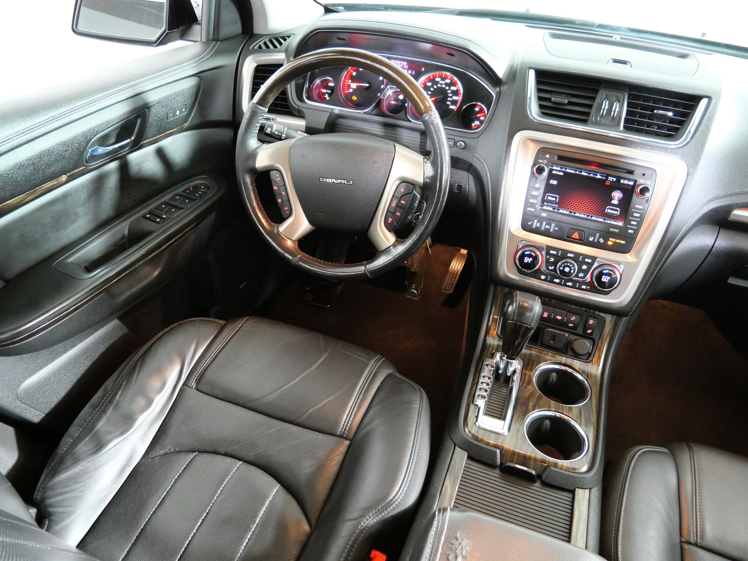 2016 Gmc Acadia Denali photo 9