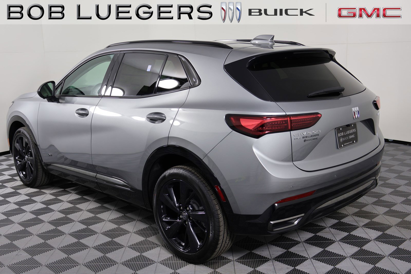 2025 Buick Envision Sport Touring photo 5