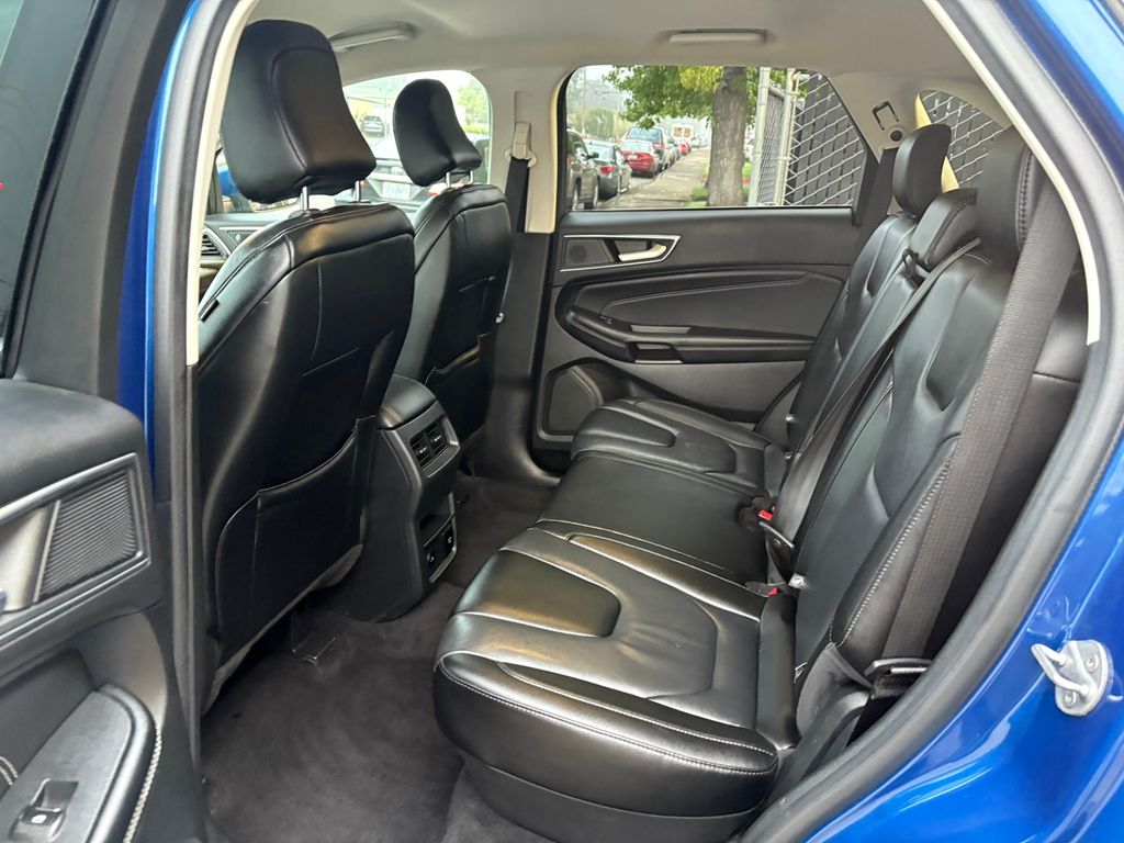 2022 Ford Edge Titanium photo 27