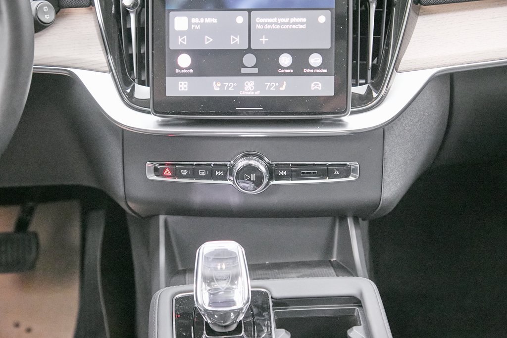 2026 VOLVO XC90 - Image 26