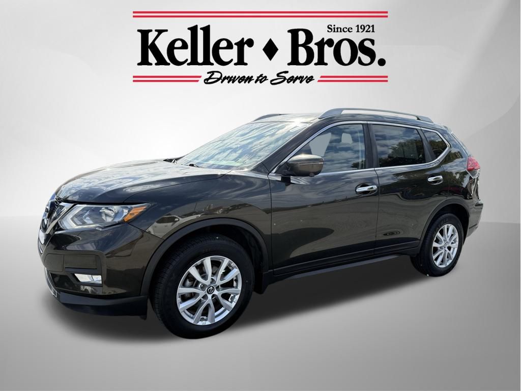 2017 Nissan Rogue SV photo 3
